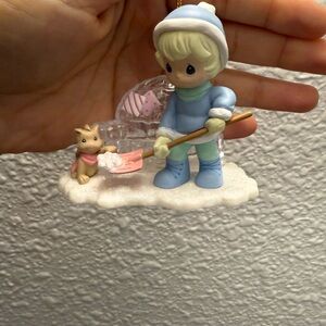 Precious Moments 2001 Kitten/Boy Igloo Ornament